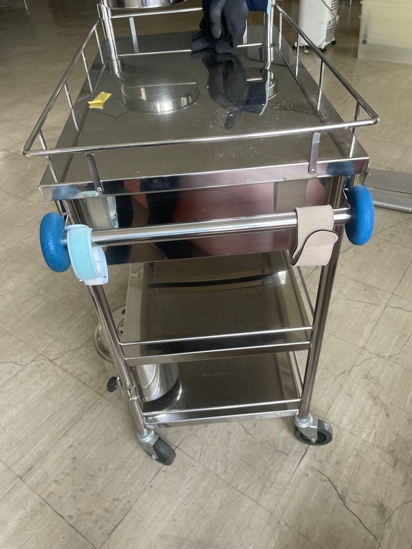 医療用ステンレスワゴン　ドクターキャビネット　回診車　　器械台　機械台