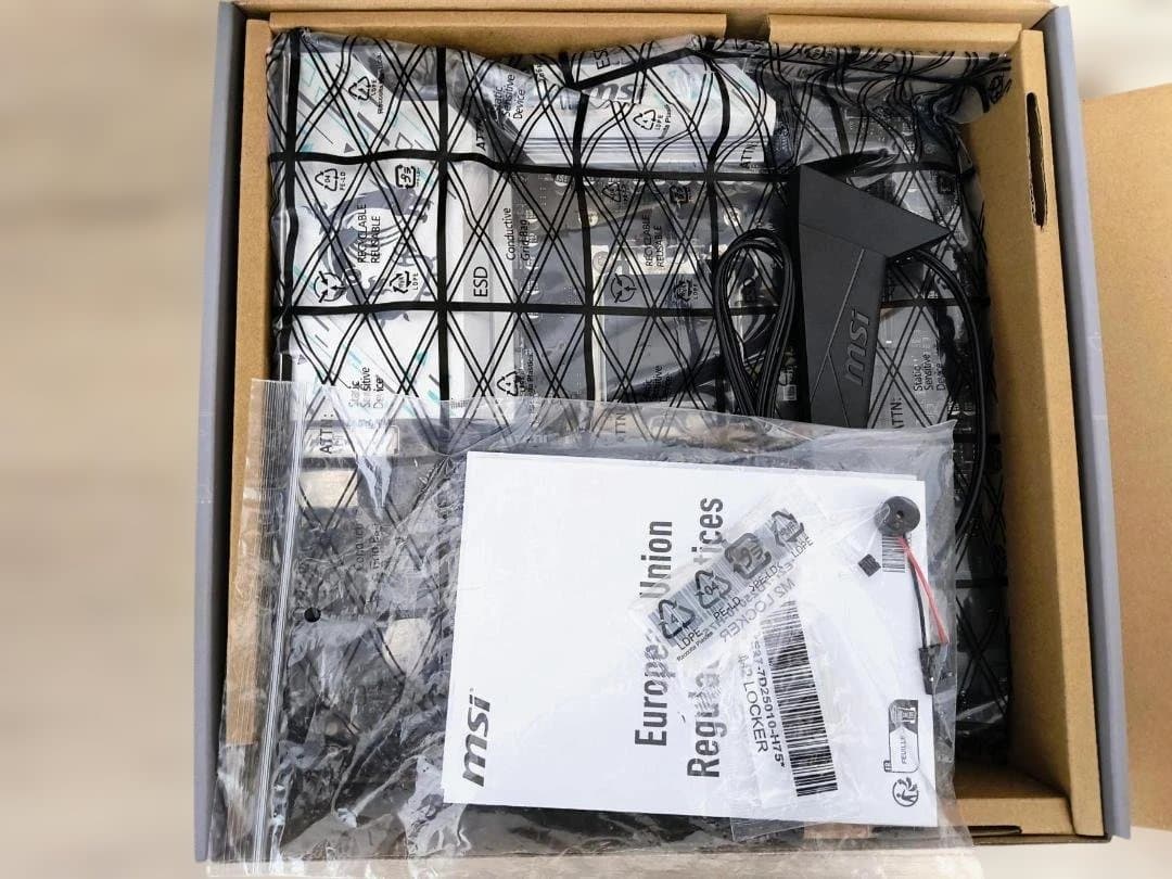 MSI B550M GAMING PLUS WIFI 本体