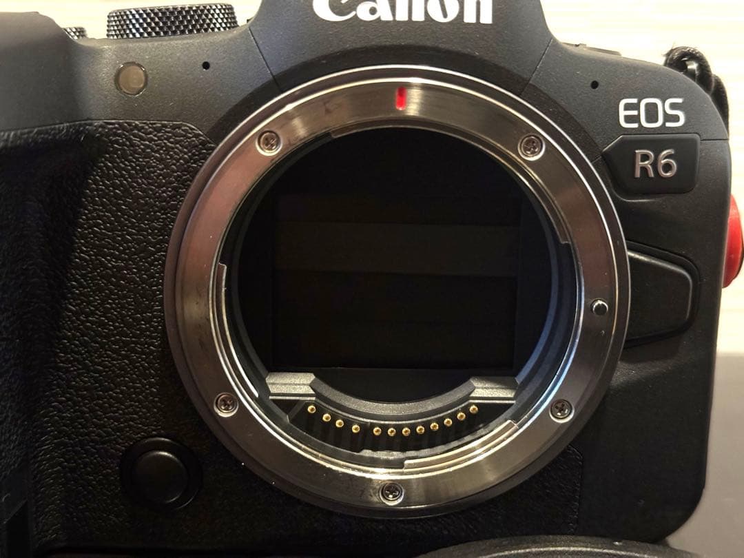 Canon EOS R6 本体と付属品＋バッテリー2個＋レリーズ＋Ｌ型プレート
