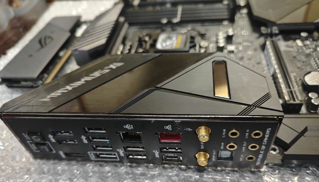 MAXIMUS XI EXTREME ATXマザーボード