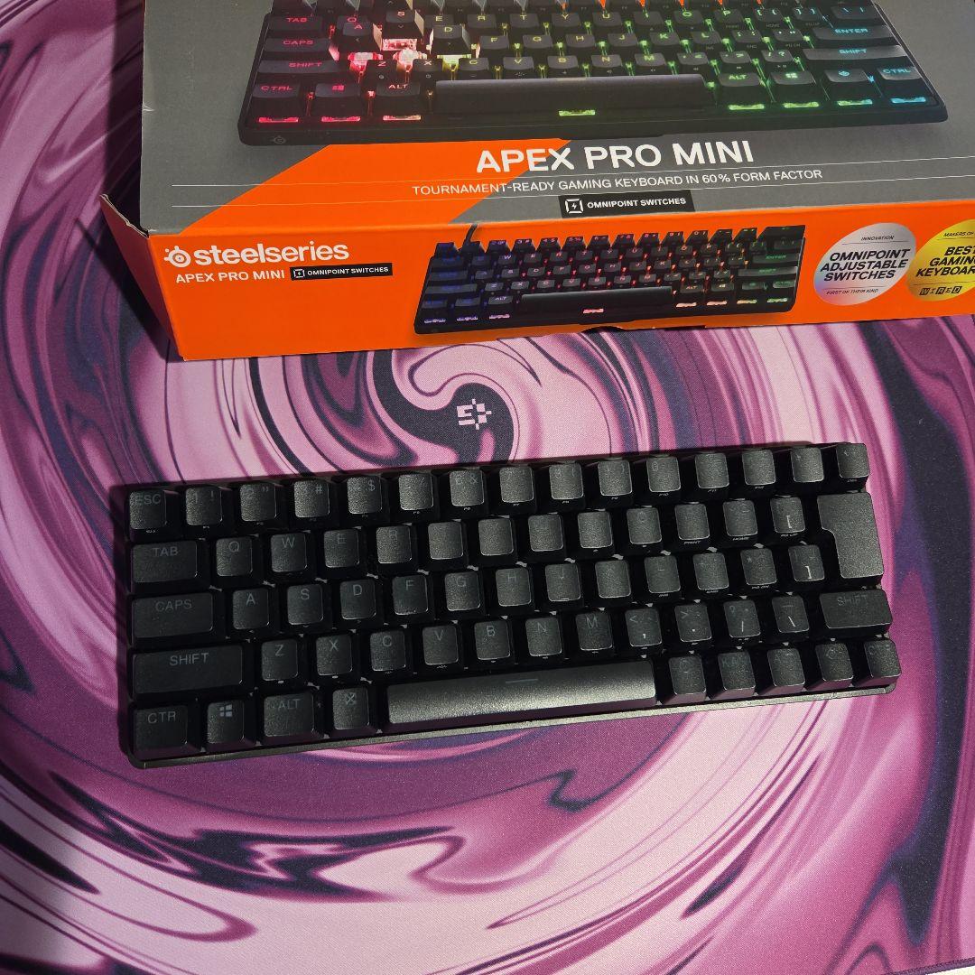 APEX PRO　MINI キーボード　有線