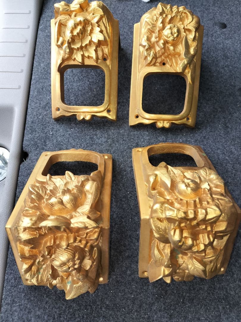 真鍮・金メッキ　神輿部品【角金具】