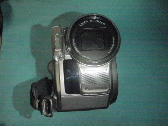 MRS-Pana08 3CCD DVDビデオカメラ VDR-D300