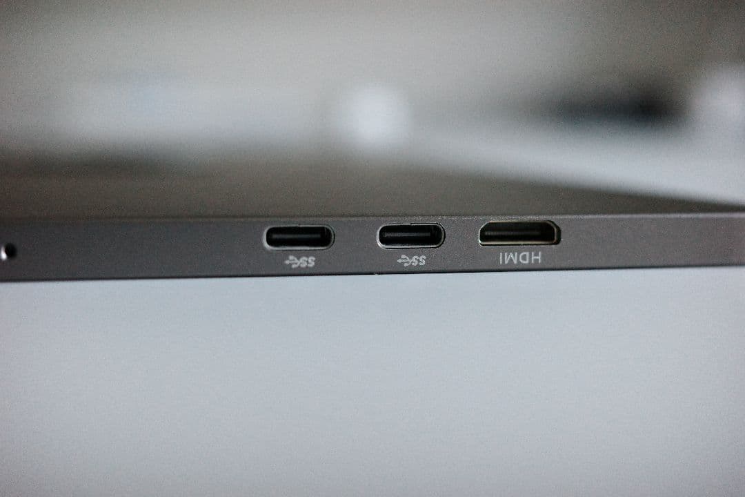 INNOCN 15A1F 15.6インチ OLED モバイルモニター
