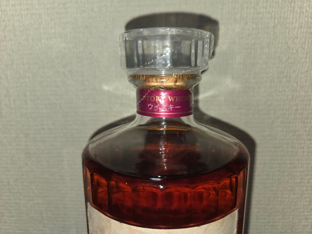 ウイスキー Hibiki Deep Harmony 700ml 43%