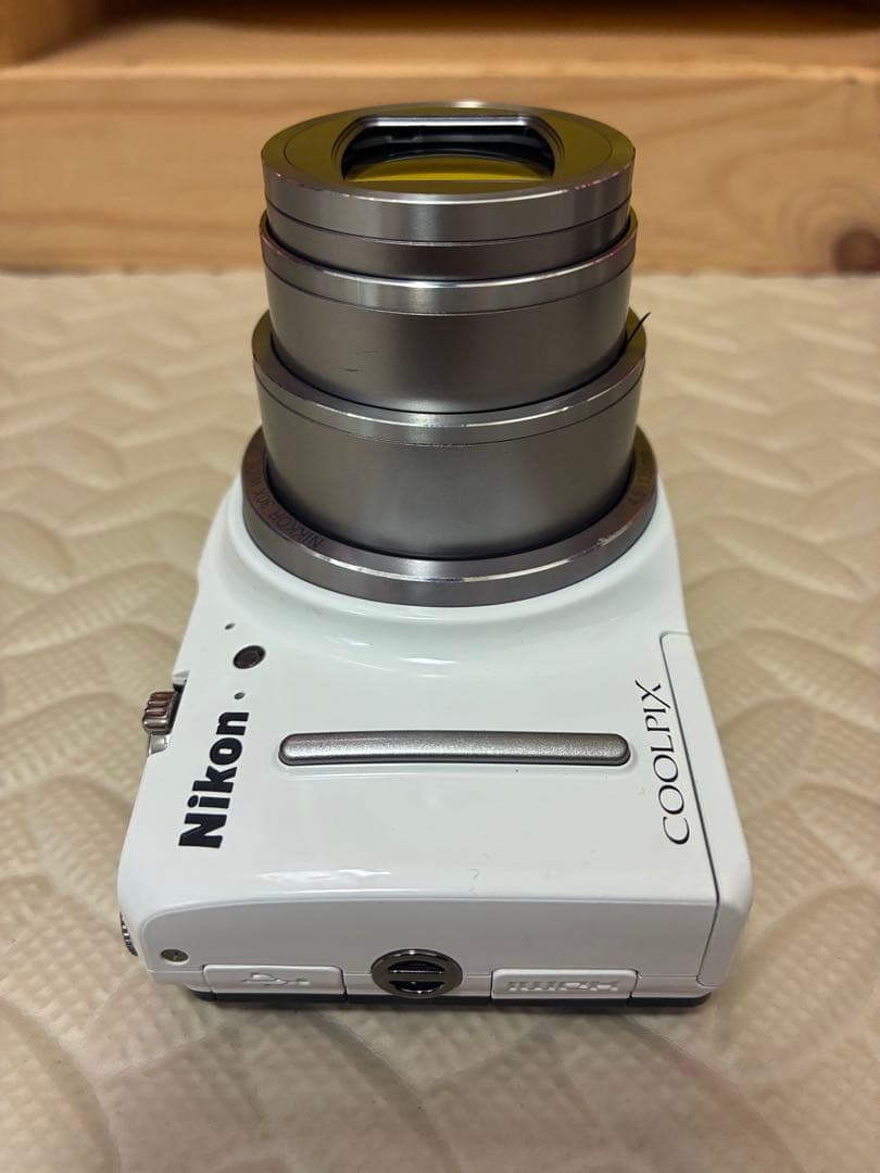 純正ケース付き　nikon&ニコン　coolpix s9700 デジタルカメラ