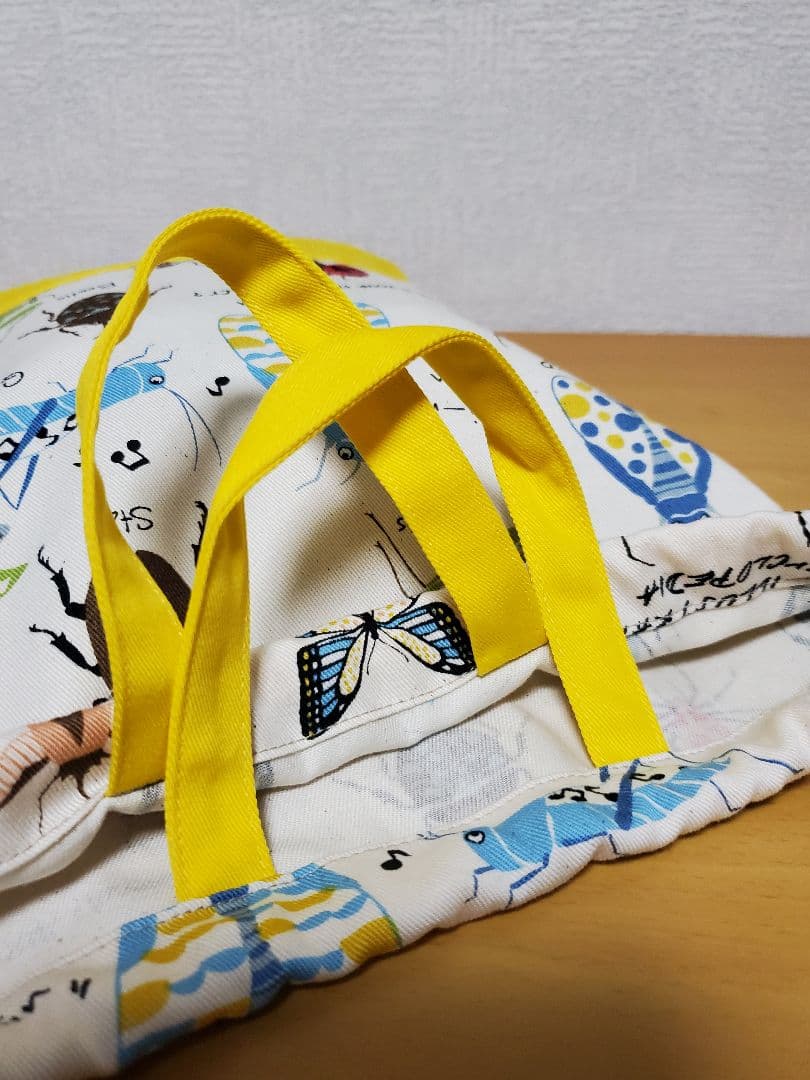 持ち手付き巾着袋  上靴入れ  昆虫図鑑柄×レモンイエロー