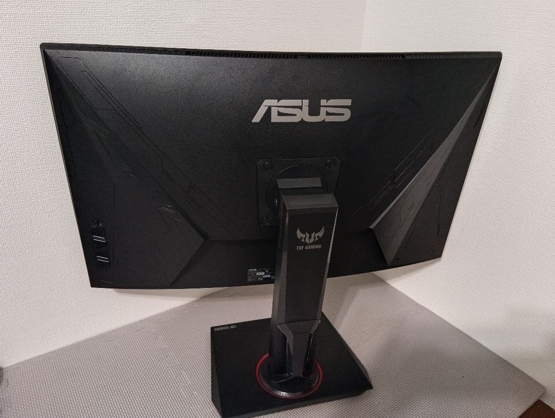 ASUS TUFGaming VG32VQ 31.5型ゲーミングモニター