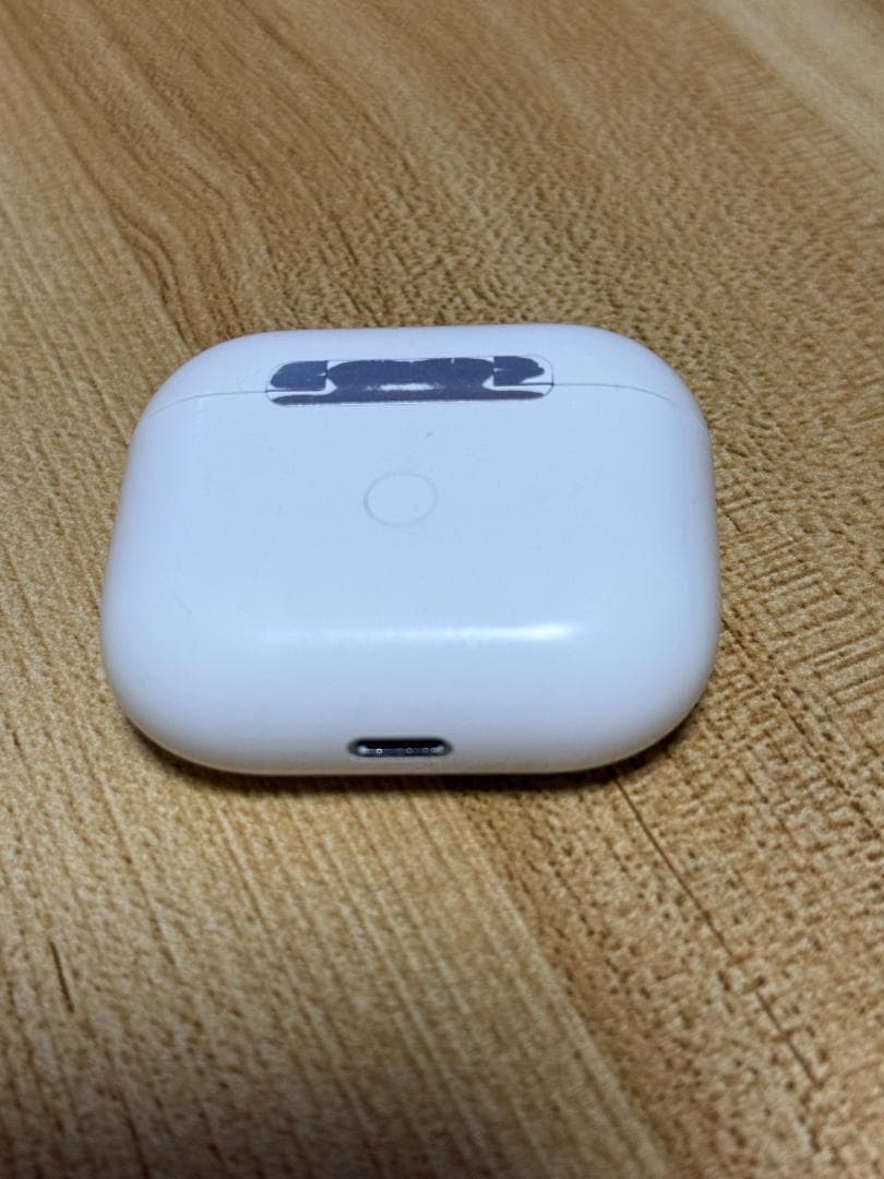 Apple AirPods(第3世代)Lightningケース付き ​​​​​