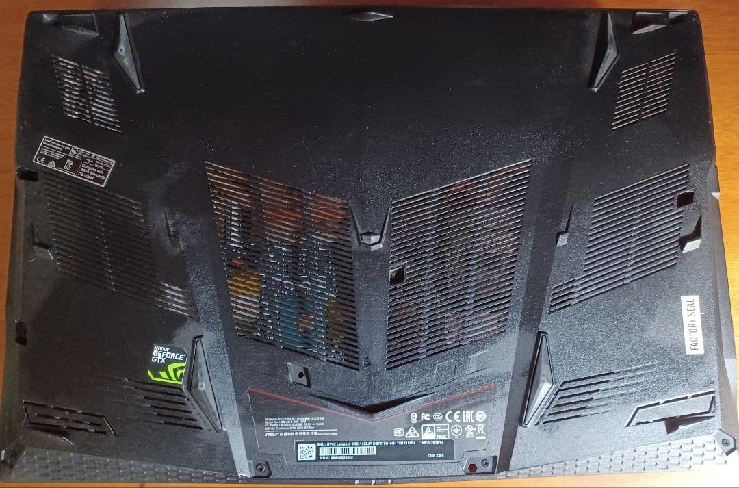 MSI GP63 Leopard 8RE-1225JP ゲーミングノートPC