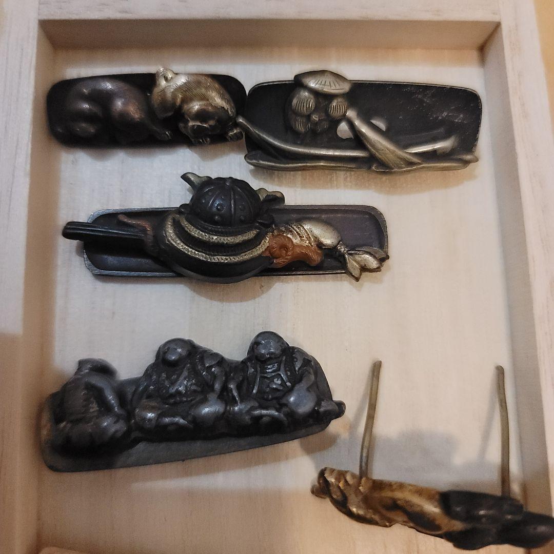 煙草入れ 金具 前金具 鳩目 留め具 裏座 古銅 真鍮 銀 骨董 胴乱 江戸