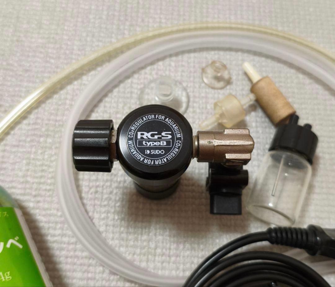 CO2レギュレーター RG-S type B II と電磁弁