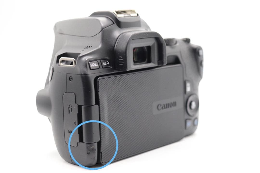 【Canon EOS Kiss X10 ダブルレンズセット】 Wi-Fi搭載