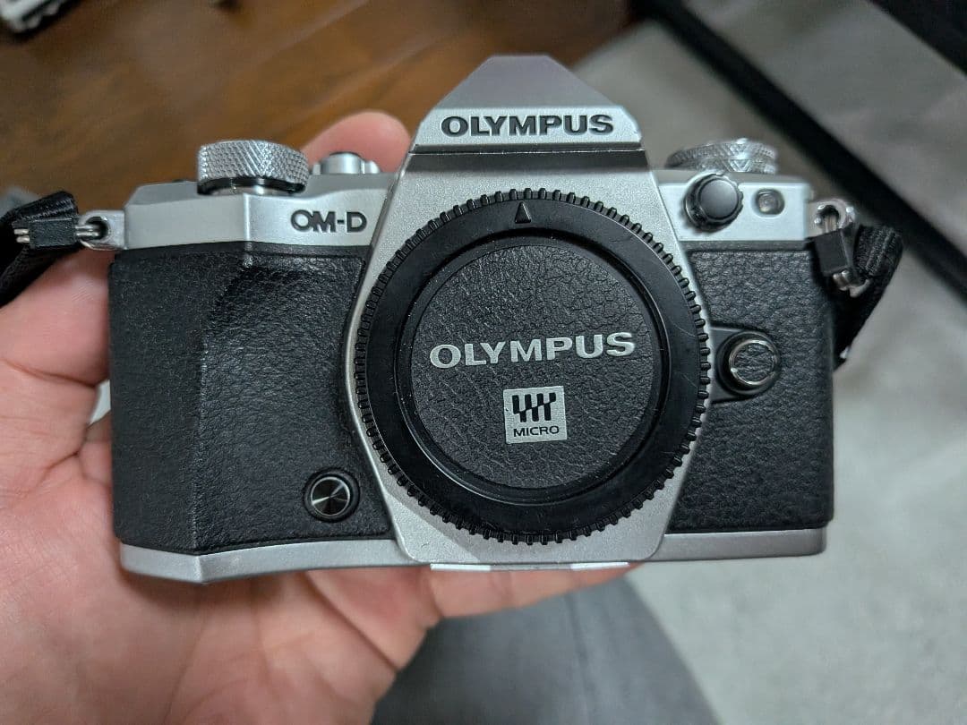 OLYMPUS OM-D E-M5 Mark II +グリップ