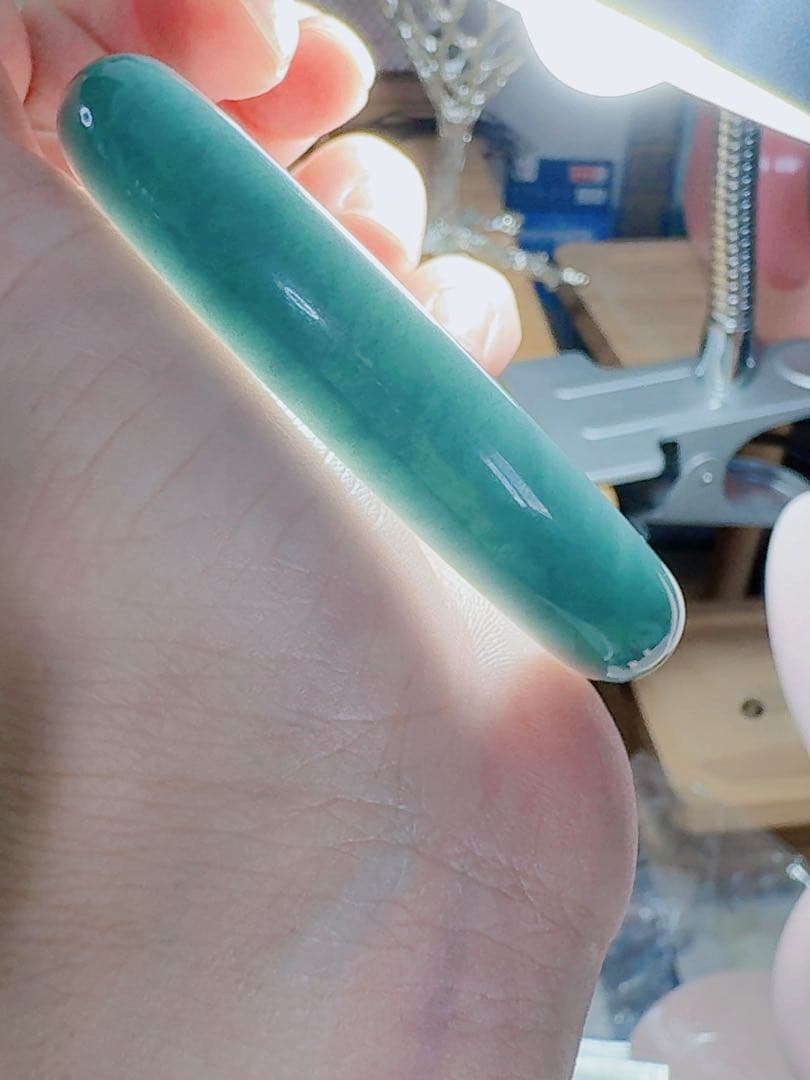天然本翡翠《本物保証》 藍水ヒスイ Aジェダイト 半円形　バングル60.6mm