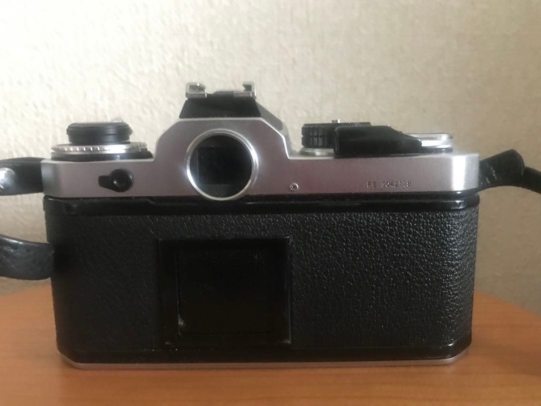 Nikon▪️No.300万番台▪️FEフィルムカメラ▪️52mmレンズ付▪️シルバー