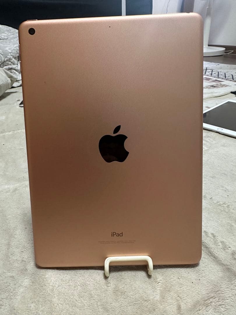 Apple iPad 6 (32GB, ローズゴールド)