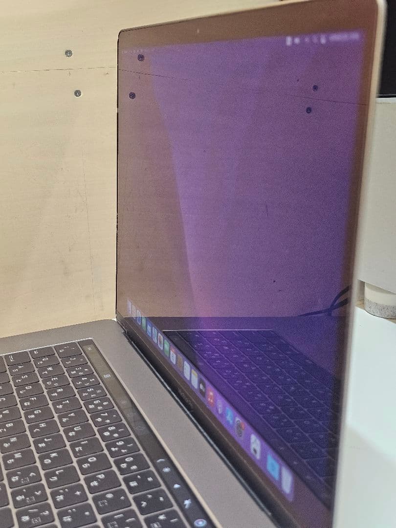 MacBook Pro 15インチ2016/Core i7/16GB/512GB