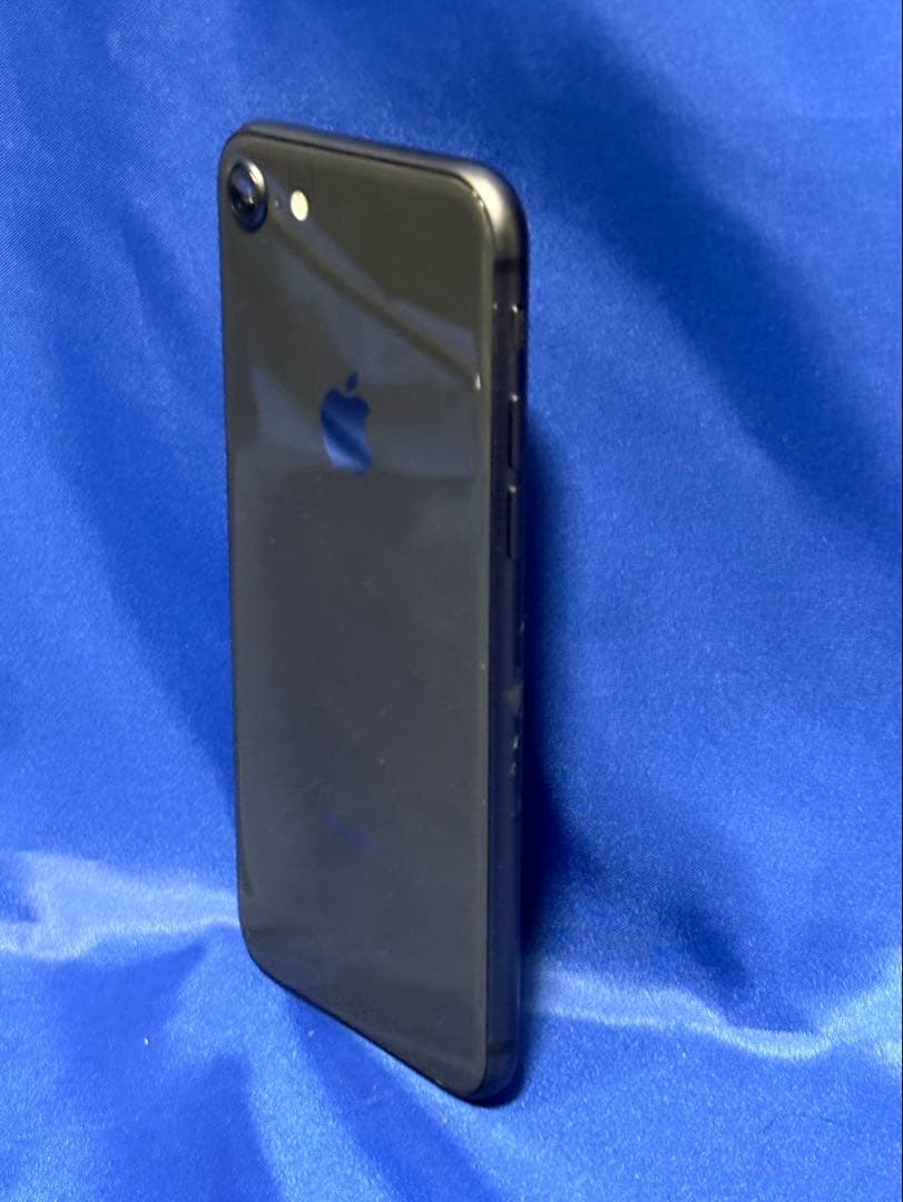 ● iPhone 8 64GB MQ782J/A docomo判定結果：○