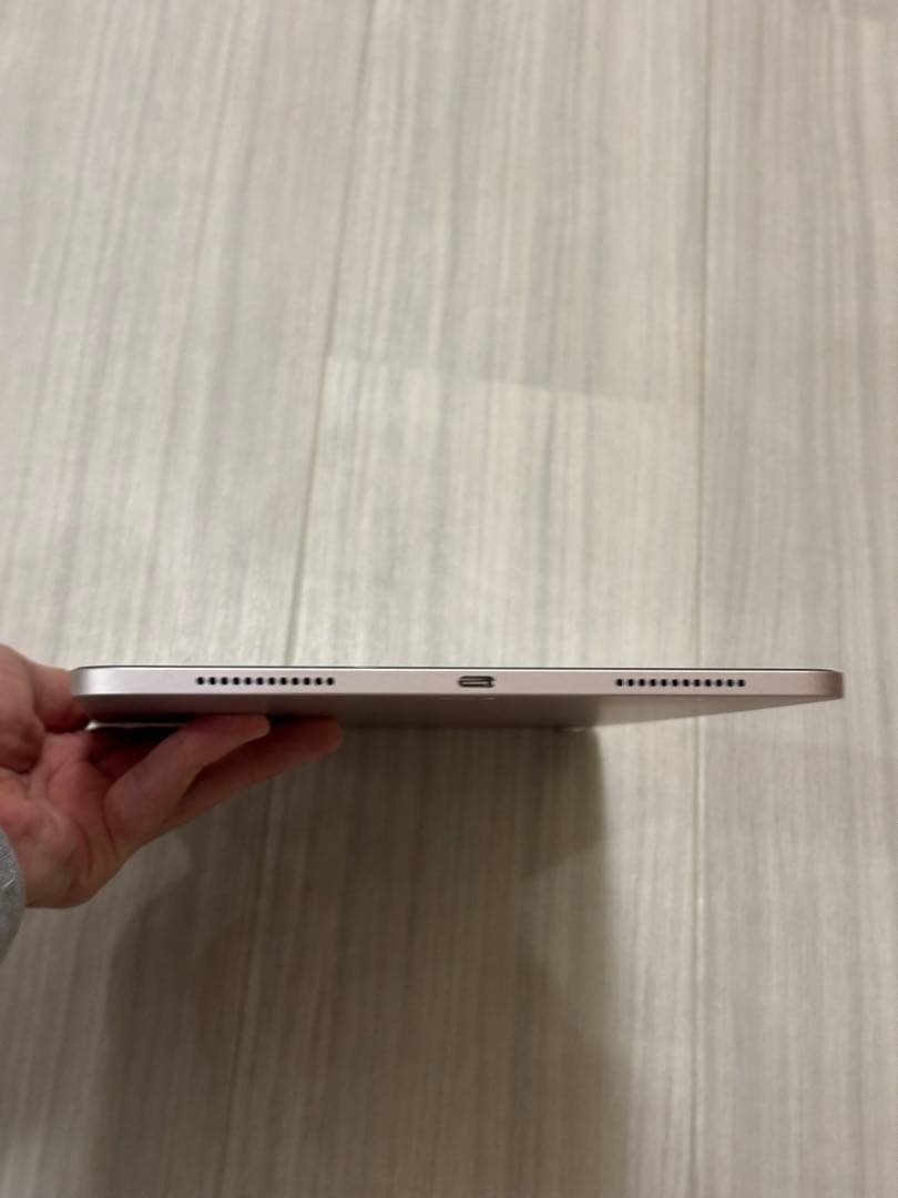 iPad Air 第5世代（M1チップ搭載）ピンク　WI-FIモデル