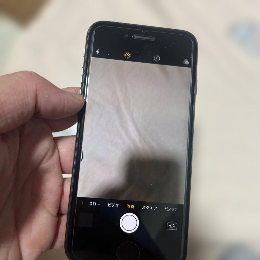 iPhone 8 64GB 美品