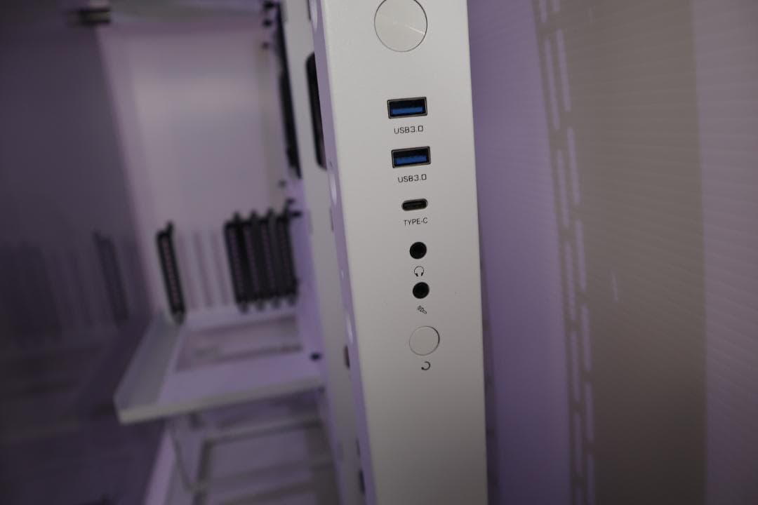 Thermaltake サーマルテイク オープンフレーム ホワイト