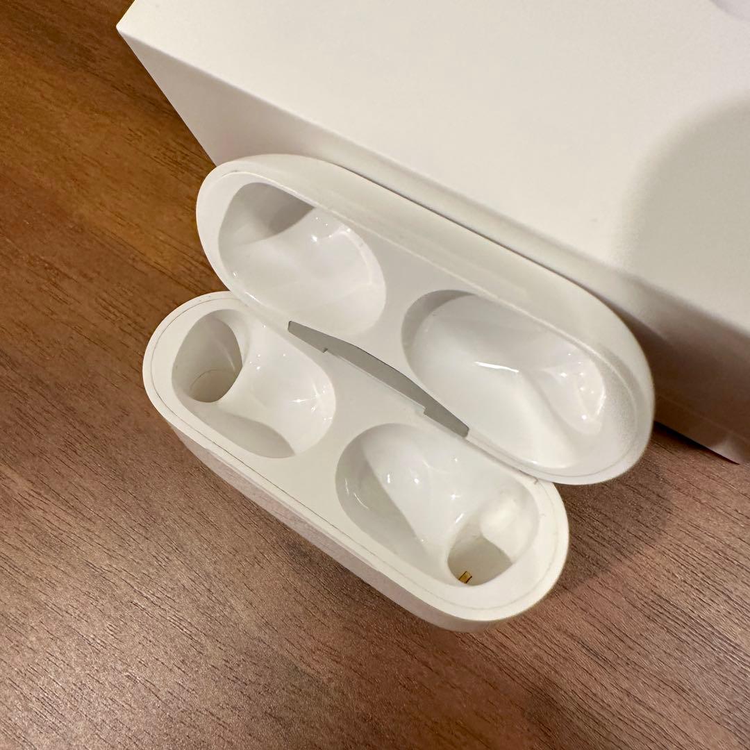 【美品中古】AirPods Pro 第2世代 Lightning
