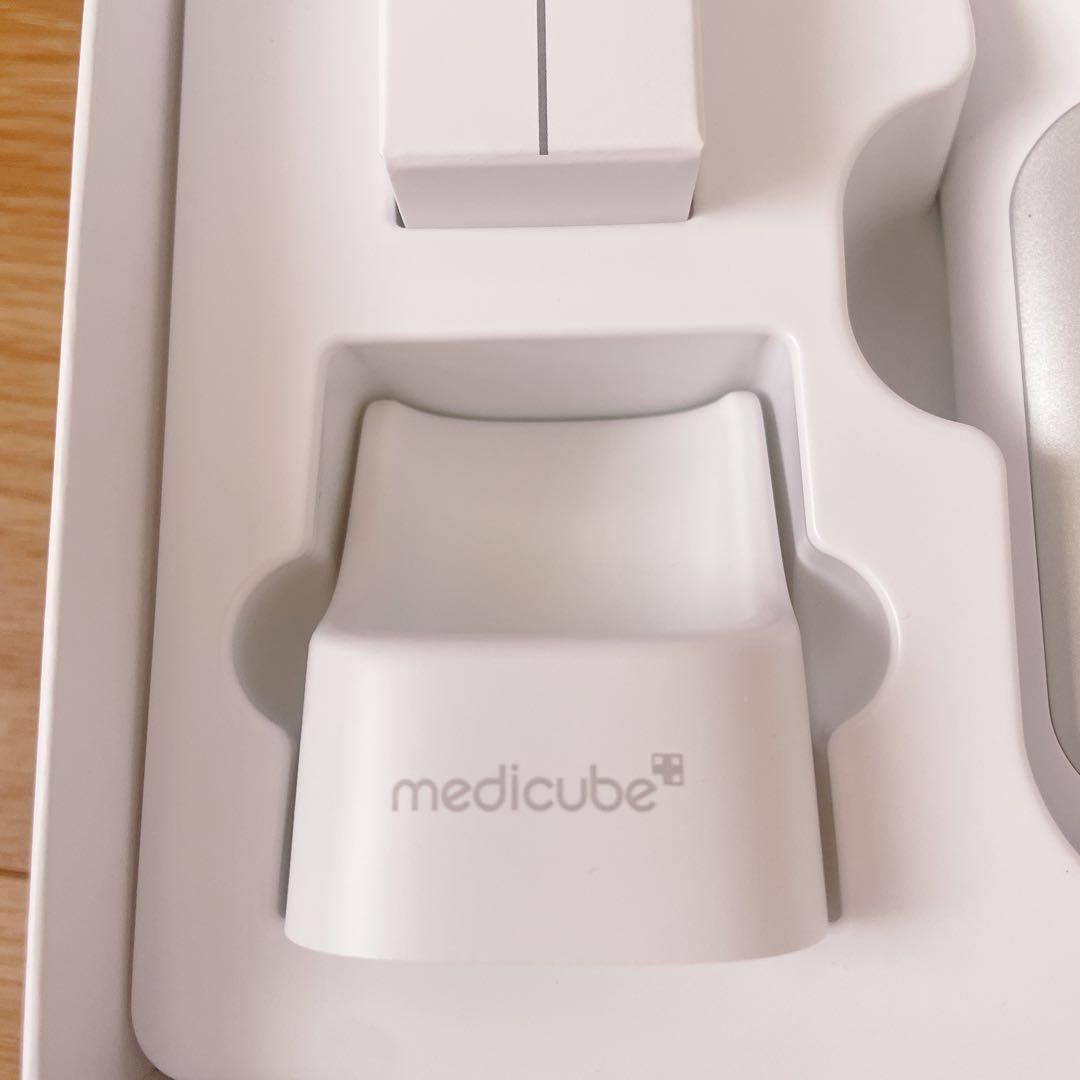 メディキューブAGE-RDEEP新品美顔器韓国美顔器medicube