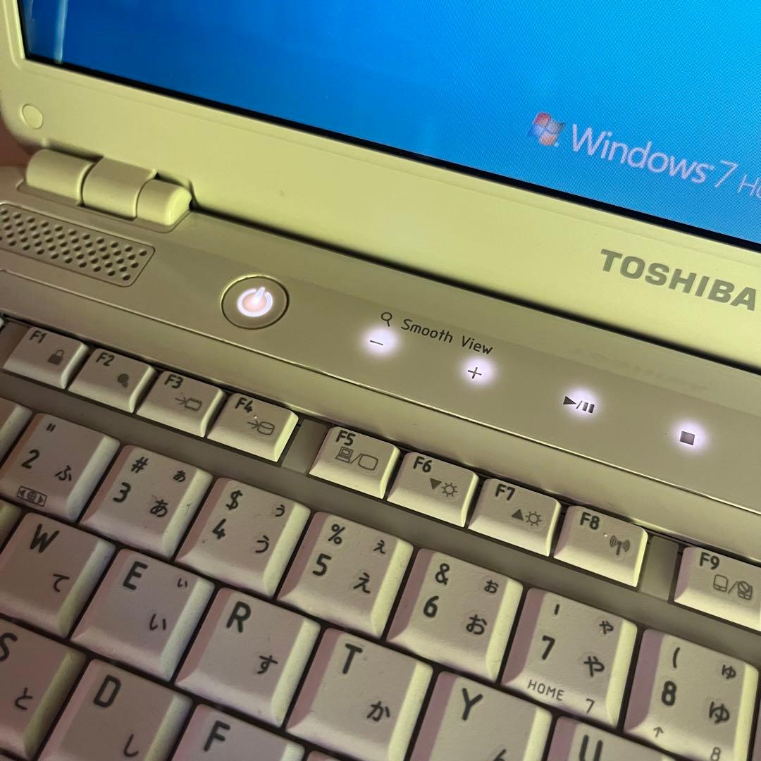 東芝　dynabook CX/47H リュクスホワイト　PACX47HLR