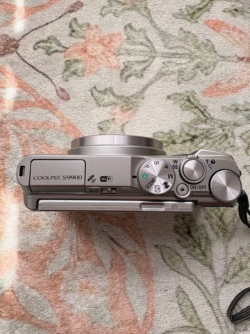 【美品】Nikon COOLPIX デジタルカメラ　S9900 SDカード付き