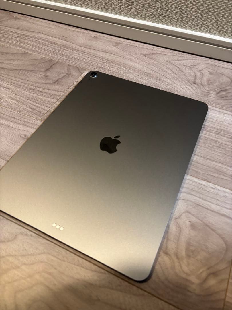【美品】iPad Air M3 2025年モデル 128GB Wi-Fiモデル