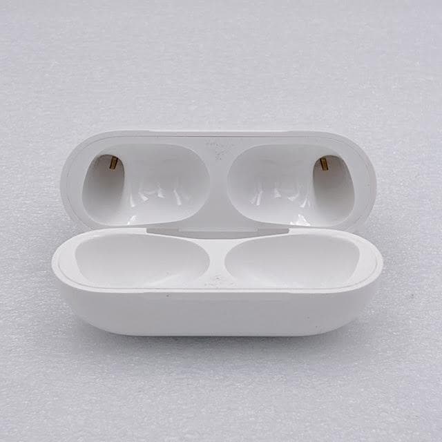 【美品】AirPods Pro 第2世代 TYPE-C充電ケース A2968