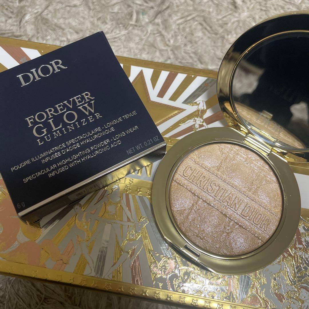 【DIOR】スキンフォーエヴァー グロウルミナイザー001ホリデー限定品