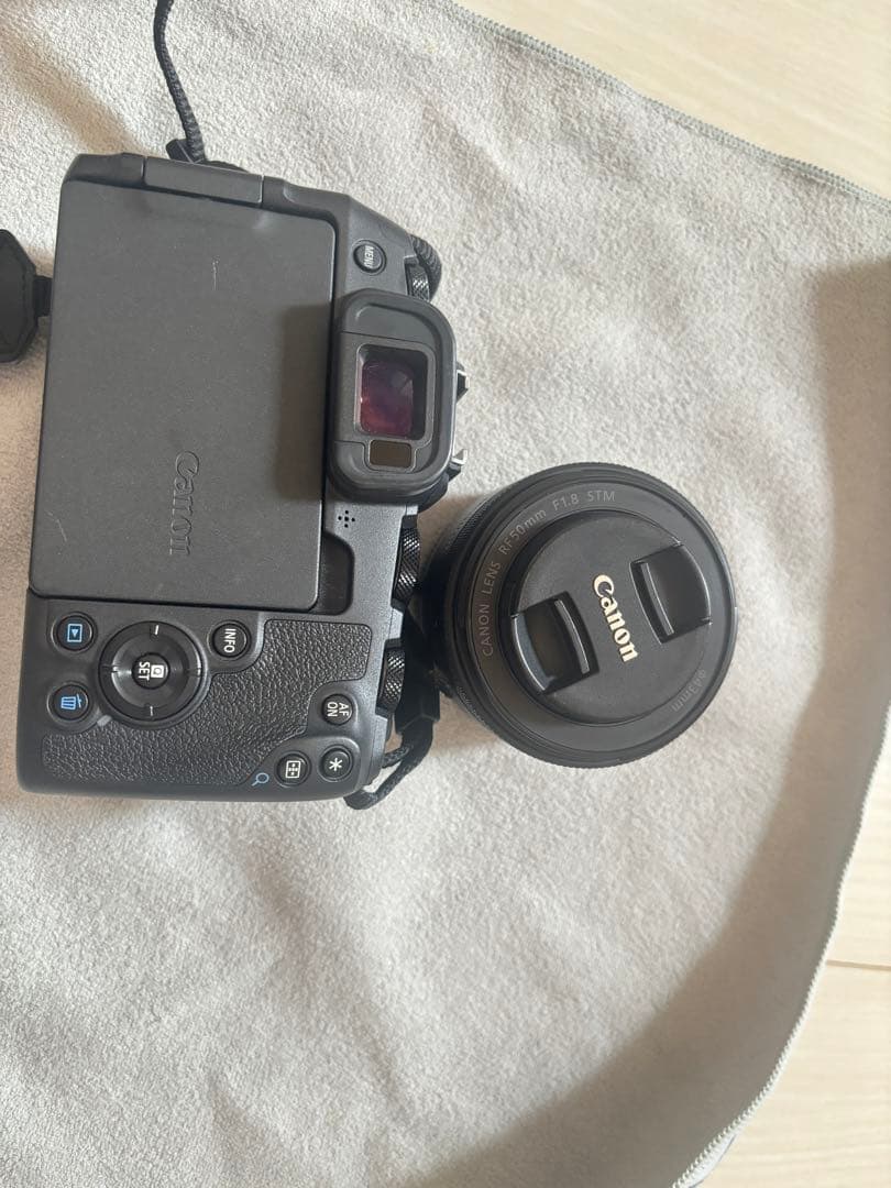 Canon RP 本体 + Canon RF50mm F1.8 STM レンズ