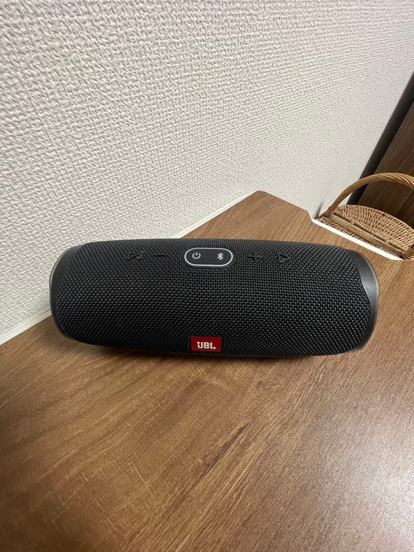 Jbl charge 4 ブラック