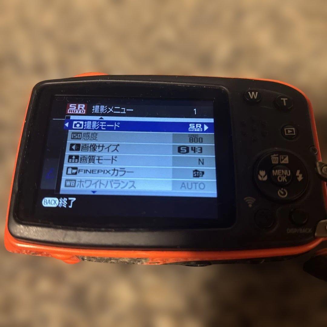 FUJIFILM FINEPIX XP70 水深10mの防水タフネスデジカメ