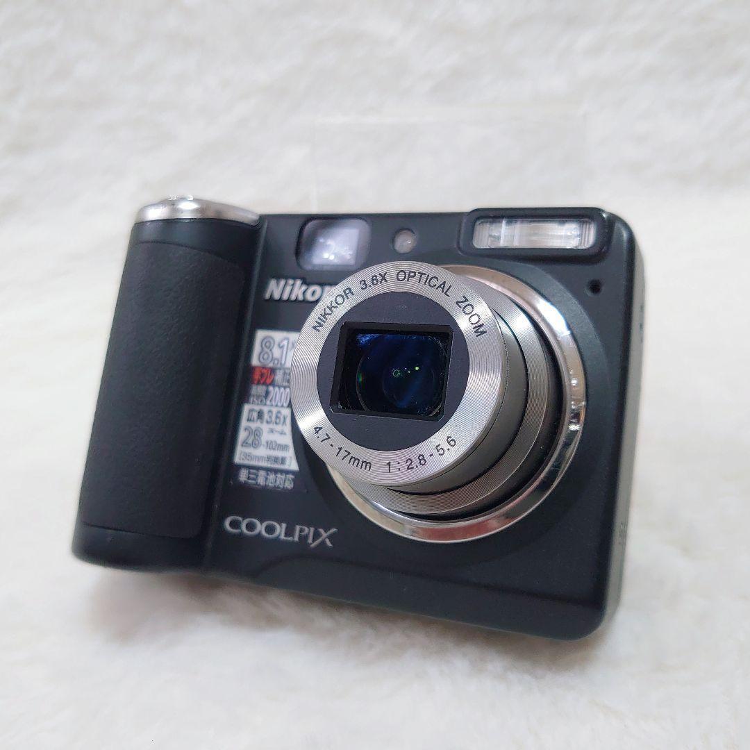 ✨美品✨Nikon COOLPIX P50 ブラック 単3電池駆動 デジカメ