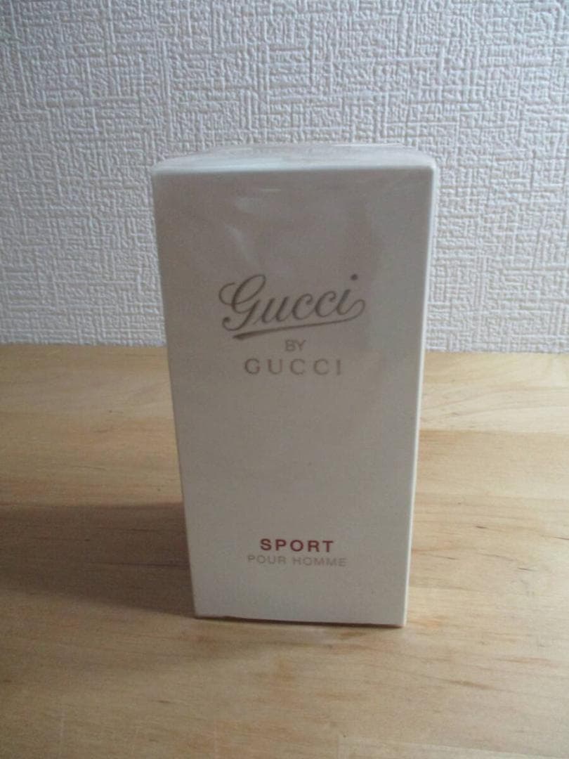グッチ　グッチバイグッチ　プールオム　スポーツ　５０ｍｌ　ＥＤＴ　未開封品