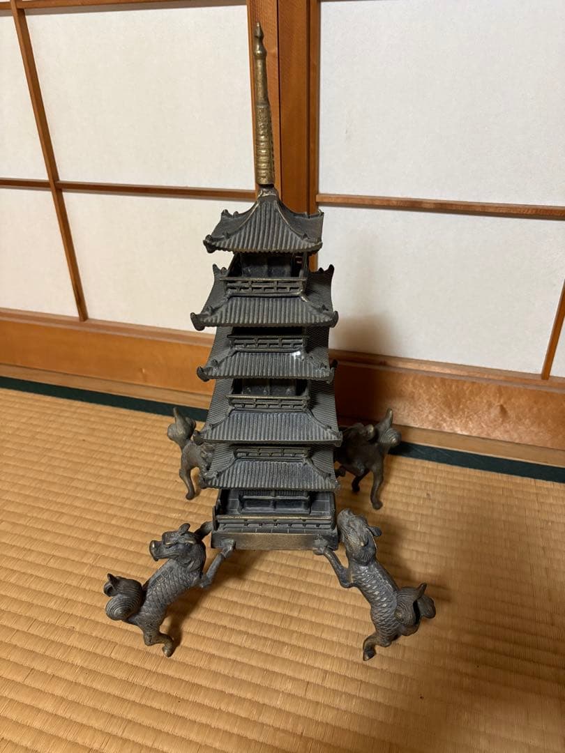 五重の塔　置物