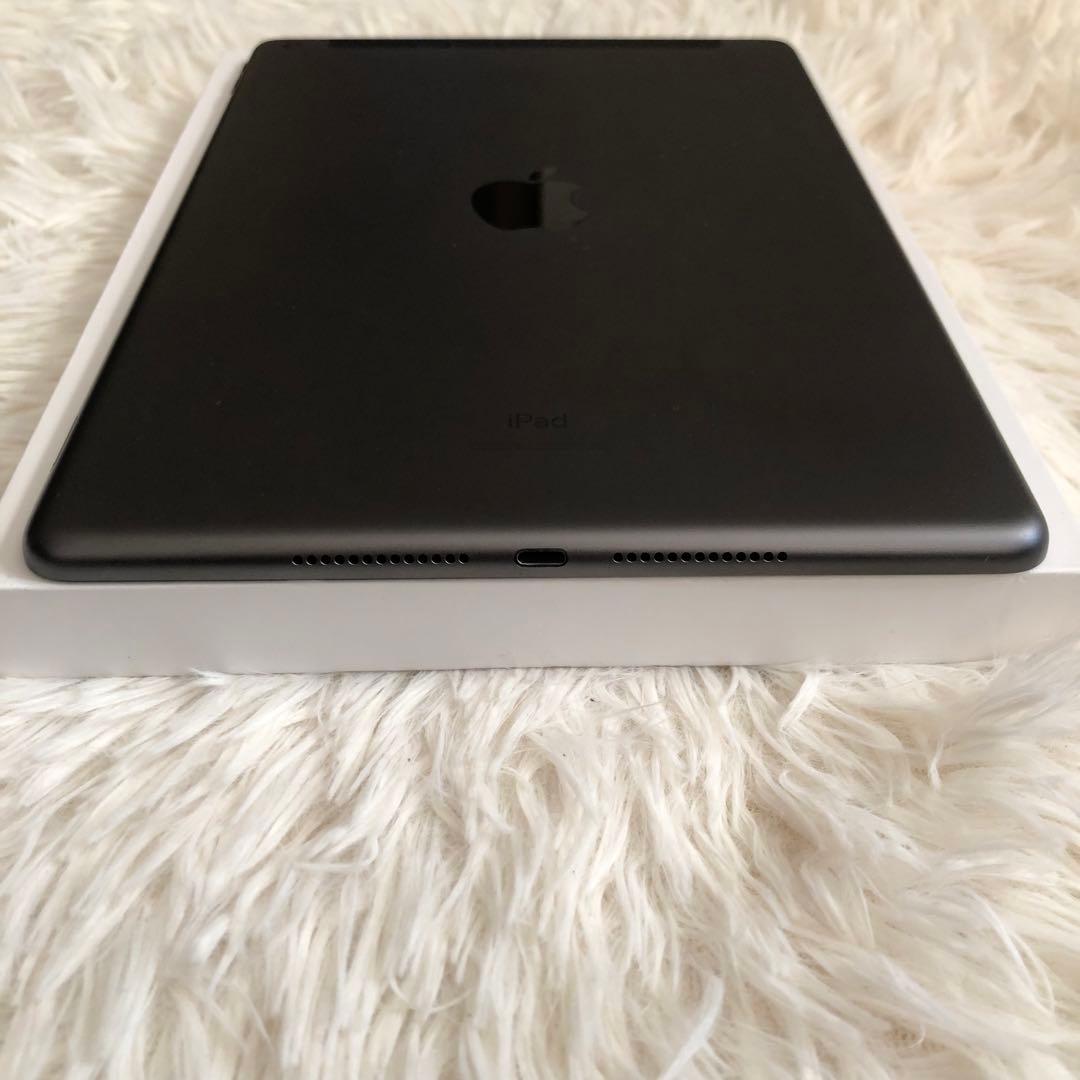 【即購入OK】iPad 第8世代 セルラーモデル【極美品】 #91 【付属品】