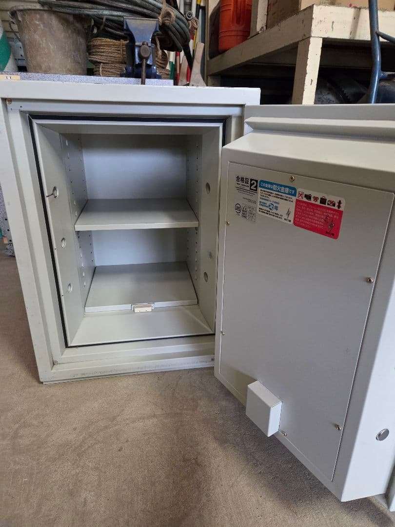 【直接引取限定】 耐火金庫 キング工業 BS-50C 中古品