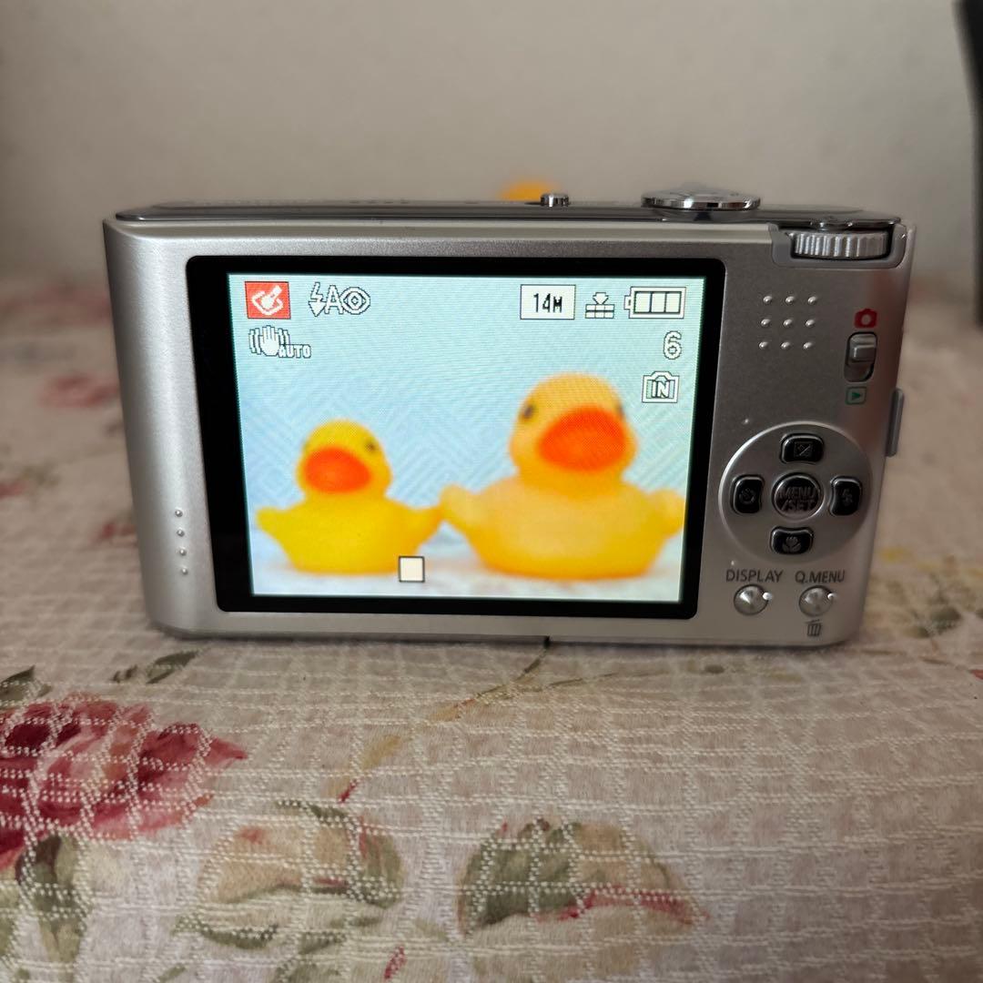 Panasonic LUMIX 14MEGA PIXELS コンパクトカメラ