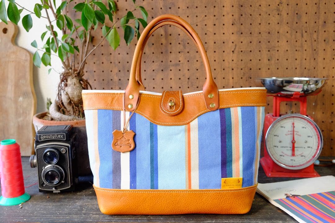 Les Toiles Du Soleil ブラウン牛革トートバッグ　ハンドメイド