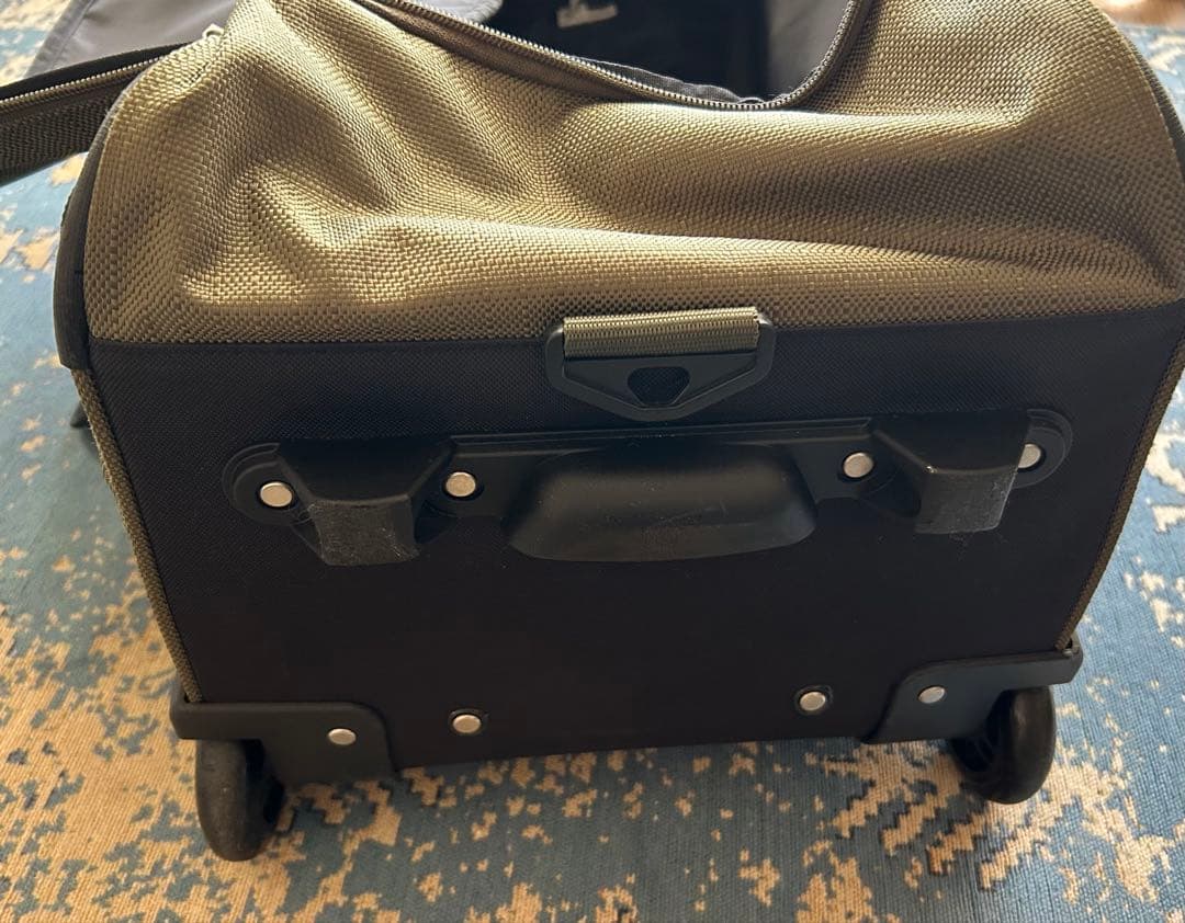Coleman オリーブグリーン ボストンバッグ