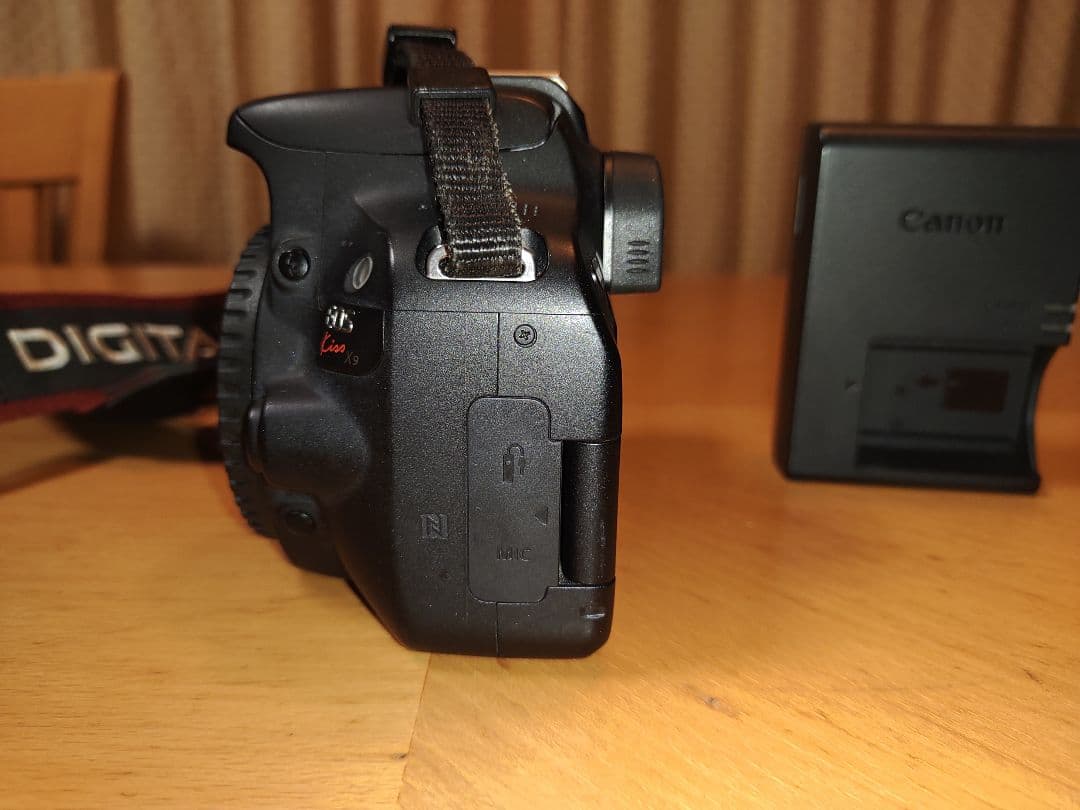 デジタルカメラ Canon EOS kissX9