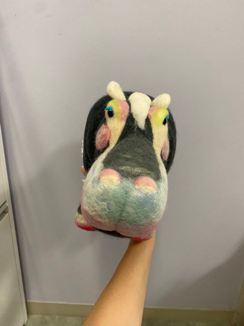 とても大きい　ハンドメイド 羊毛フェルト カバぬいぐるみ フリル付き