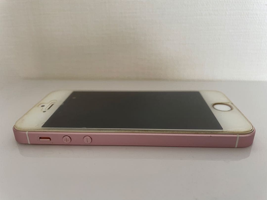 海外製 SIMフリー 92% iPhone SE 本体 16GB