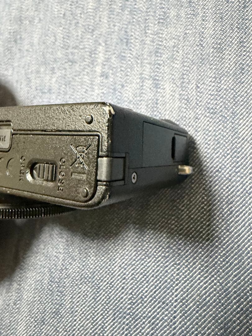 FUJIFILM XQ2 デジタルカメラ