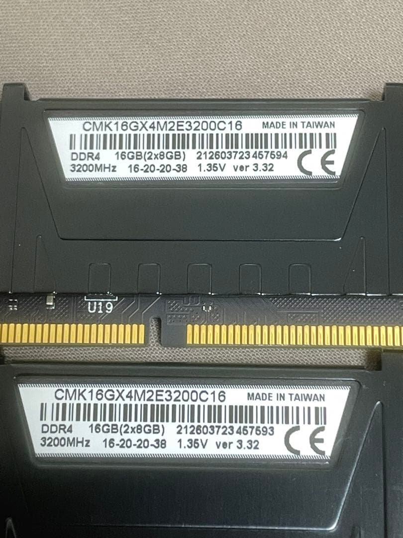 メモリー Vengeance LPX DDR4 16GB (2x8GB) 3200MHz