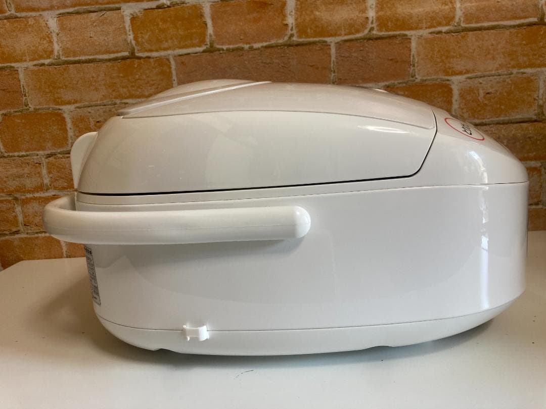 ★美品★2022年製ZOJIRUSHI 象印NW-VD10IH炊飯器5.5合炊き